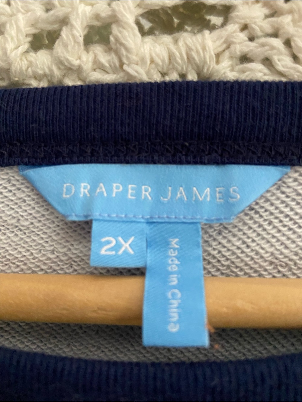 Draper James Navy and Light Blue Sweatshirt - 2X